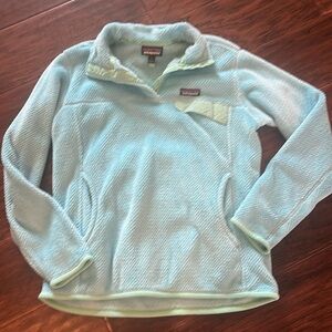 Patagonia women’s snap fleece